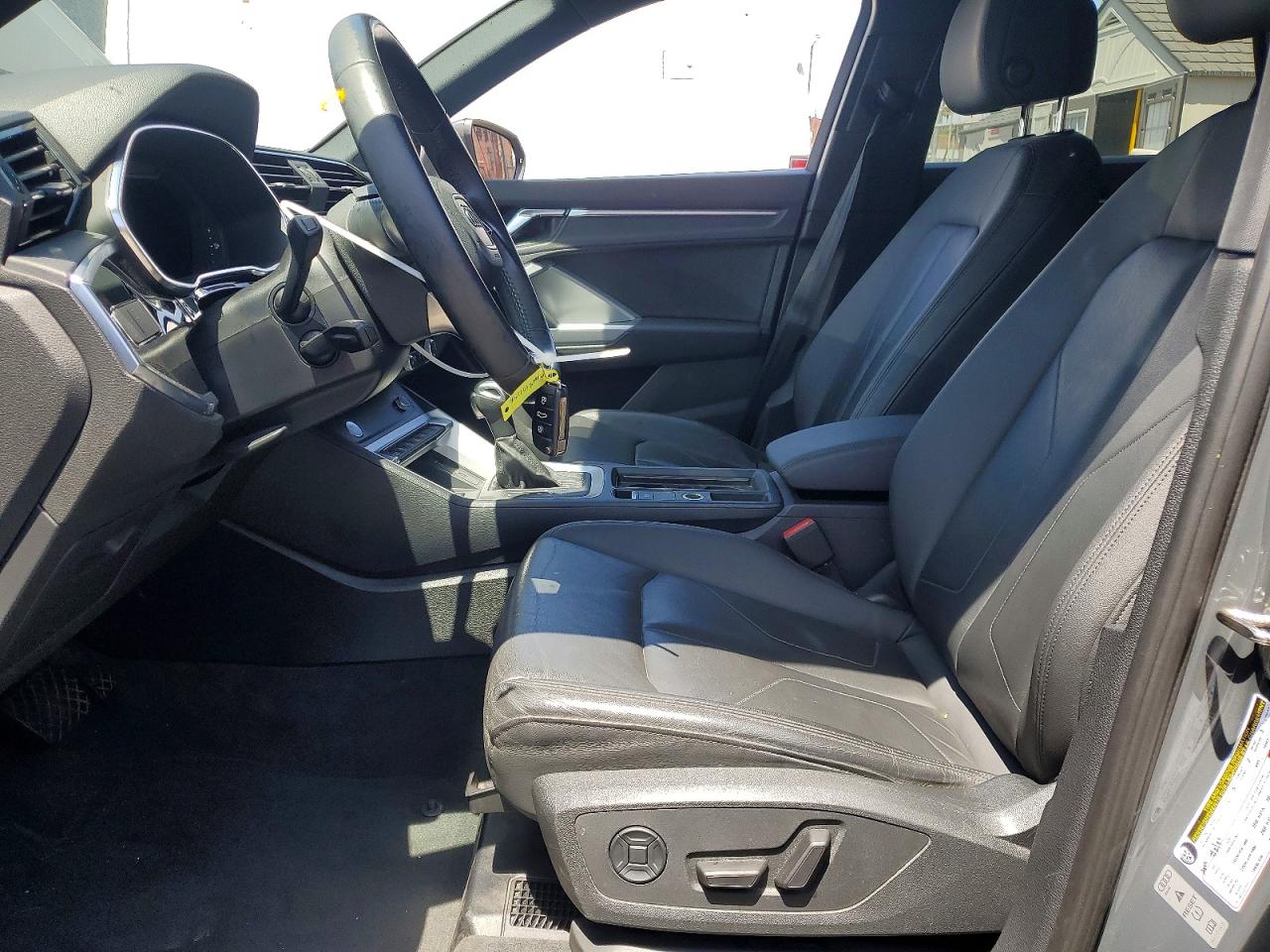 Audi Q3 Premium Plus