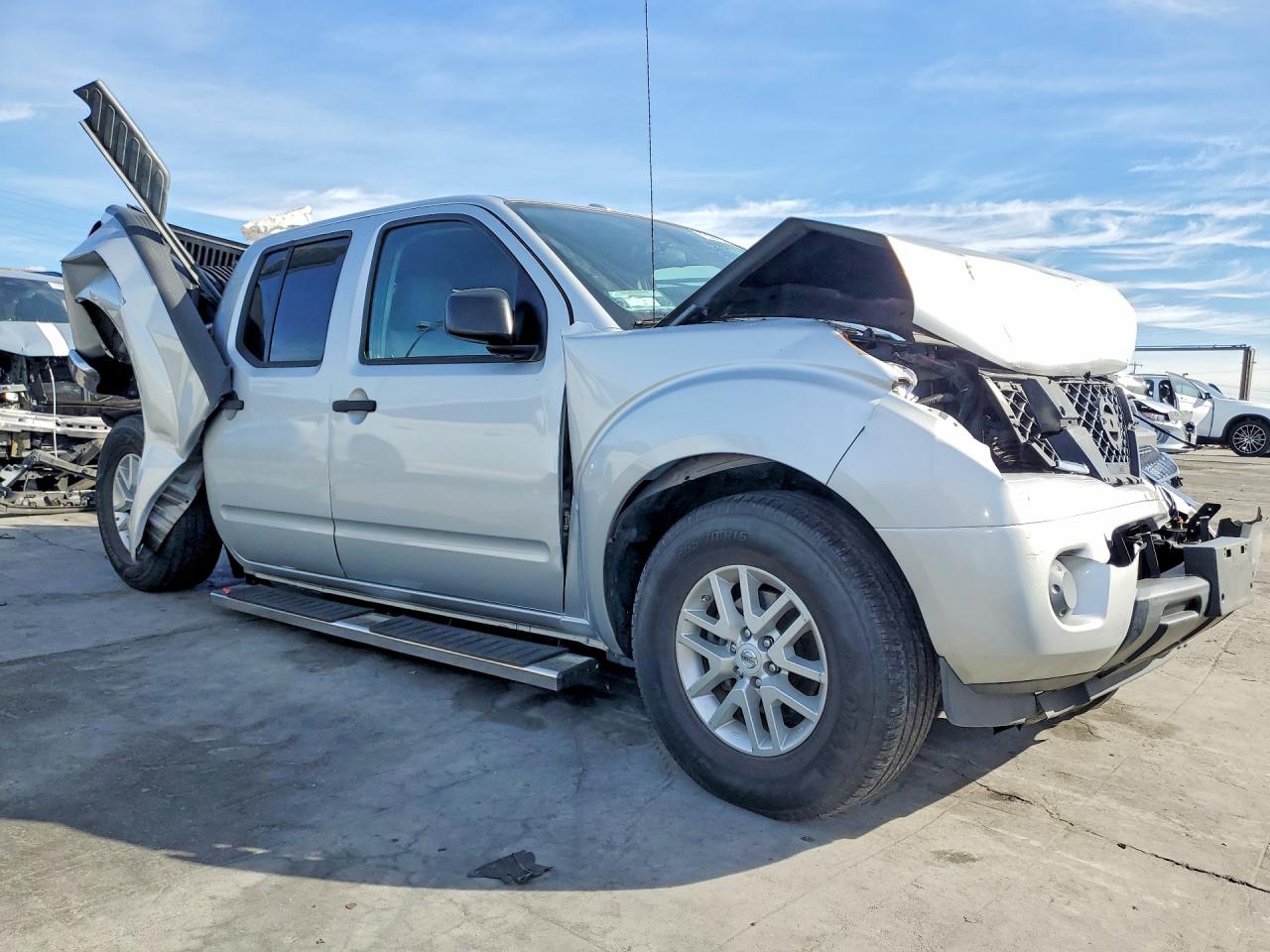 Nissan Frontier Sv