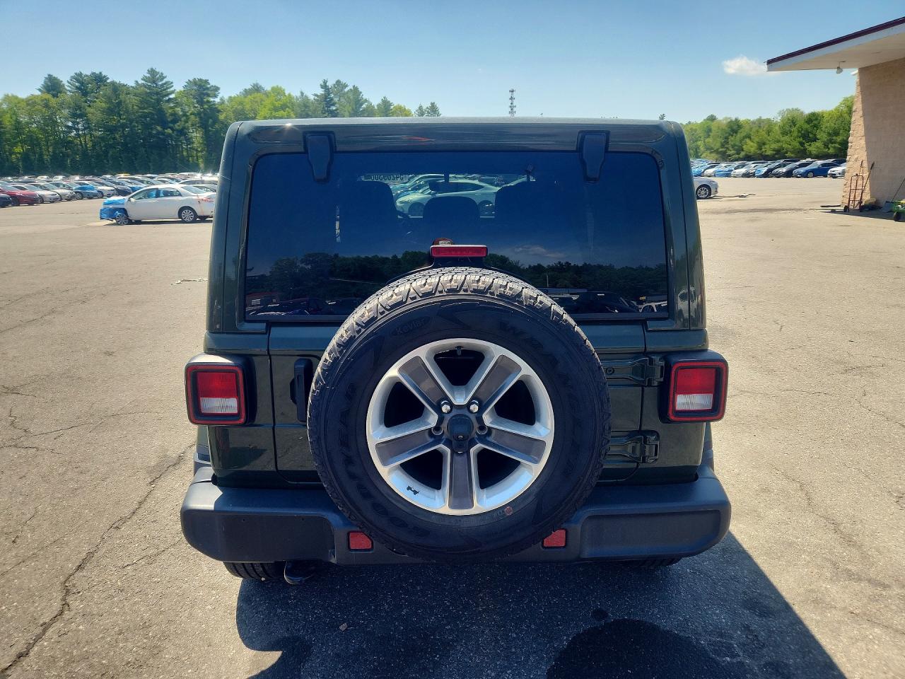 Jeep Wrangler Sahara