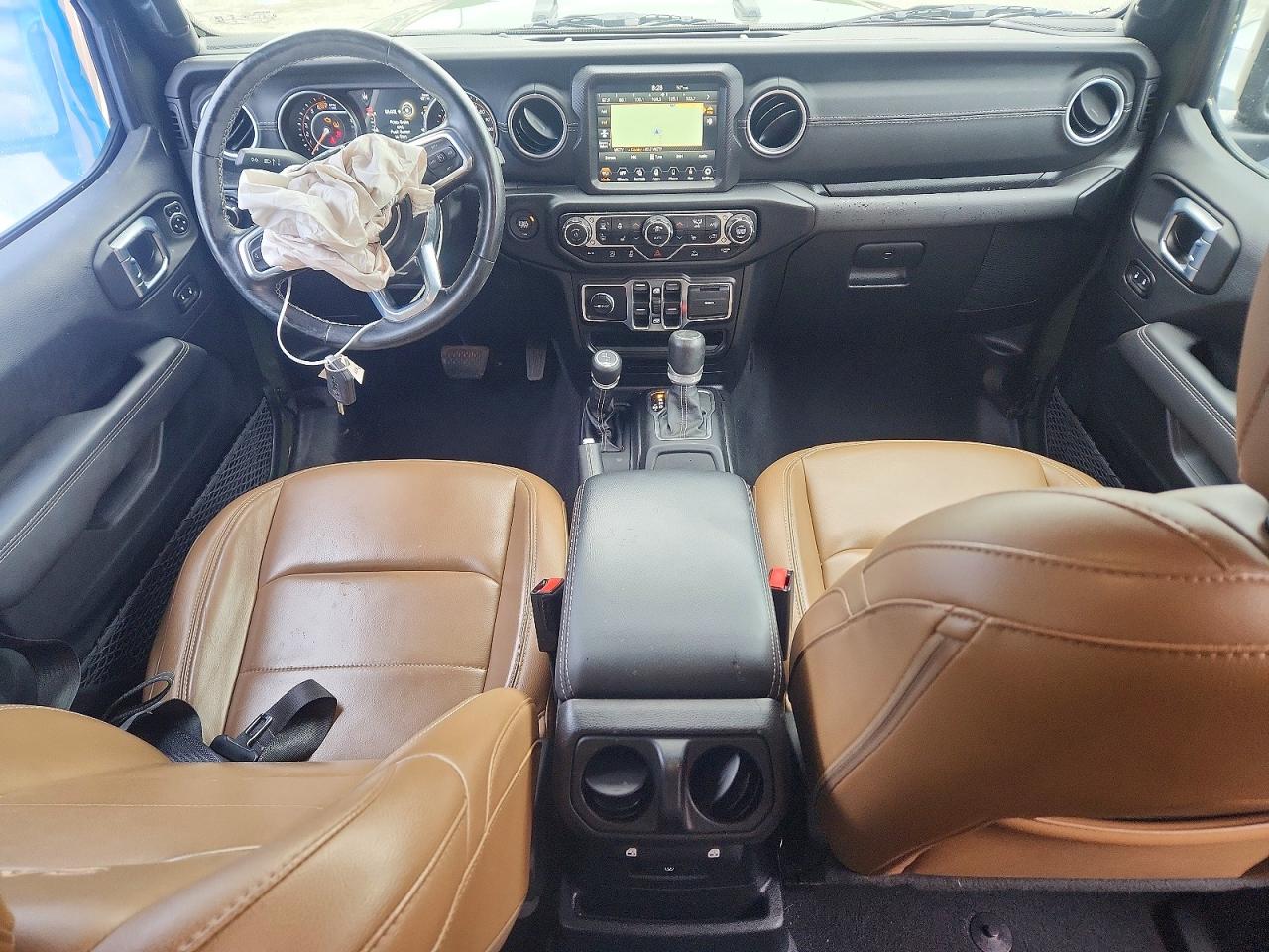 Jeep Wrangler Sahara