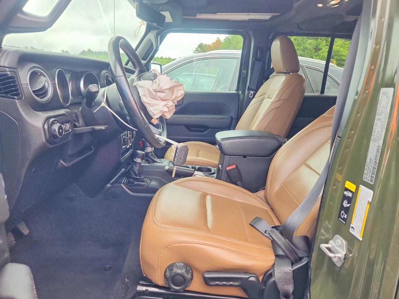 Jeep Wrangler Sahara