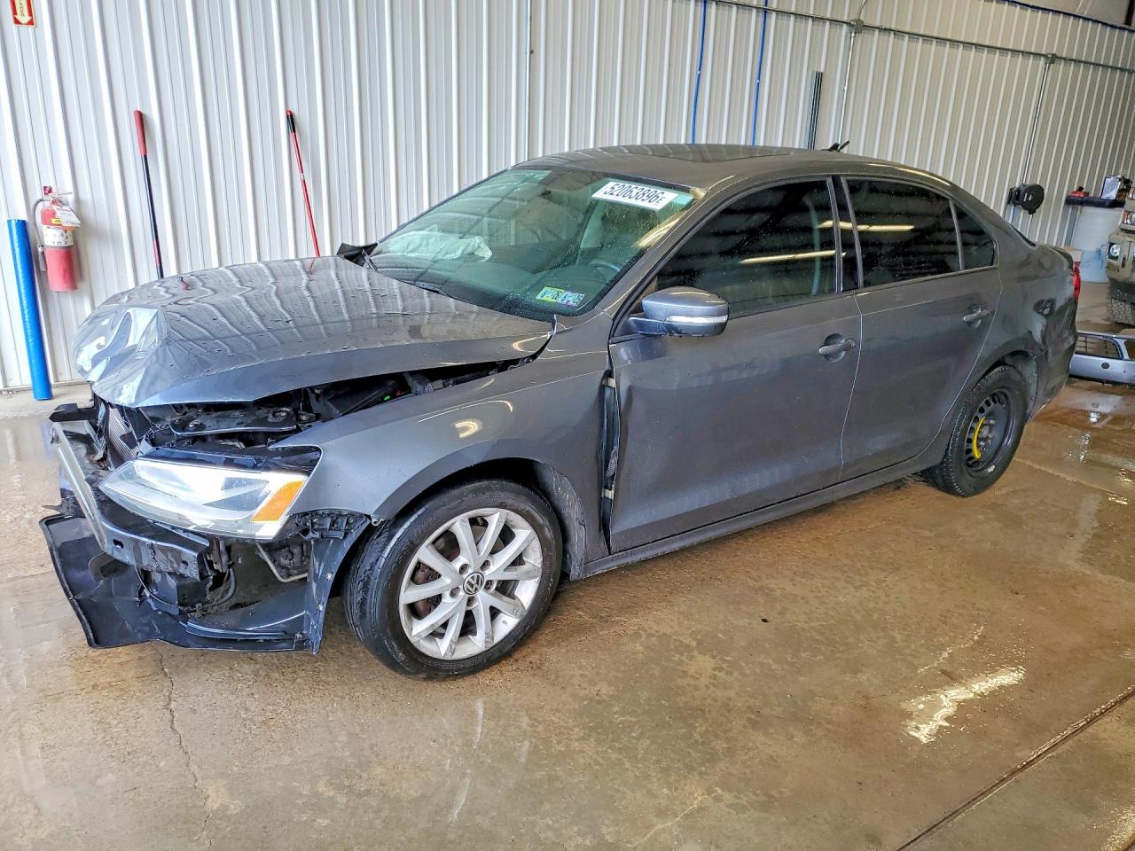Salvage Volkswagen Jetta Image
