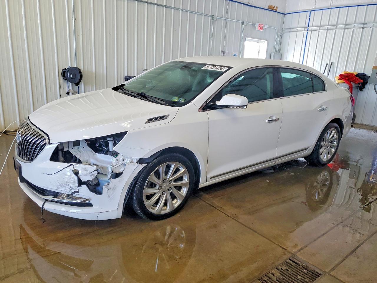 Salvage Buick LaCrosse Image