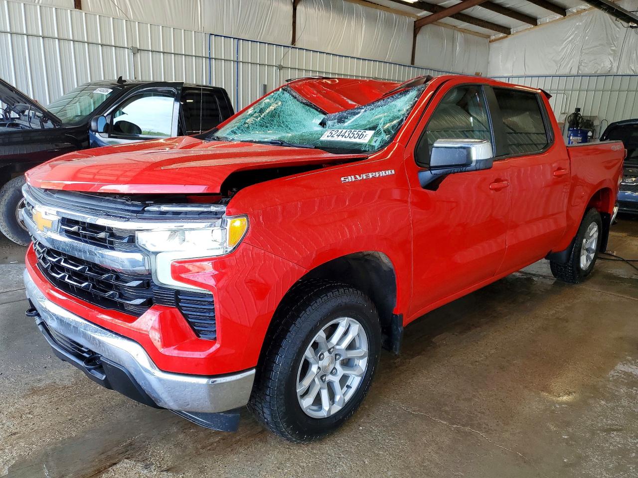Salvage Chevrolet Silverado Image