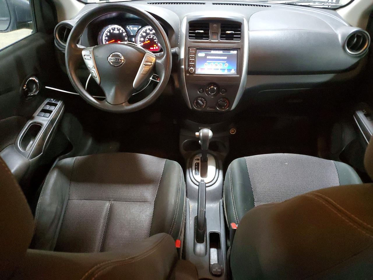 Nissan Versa