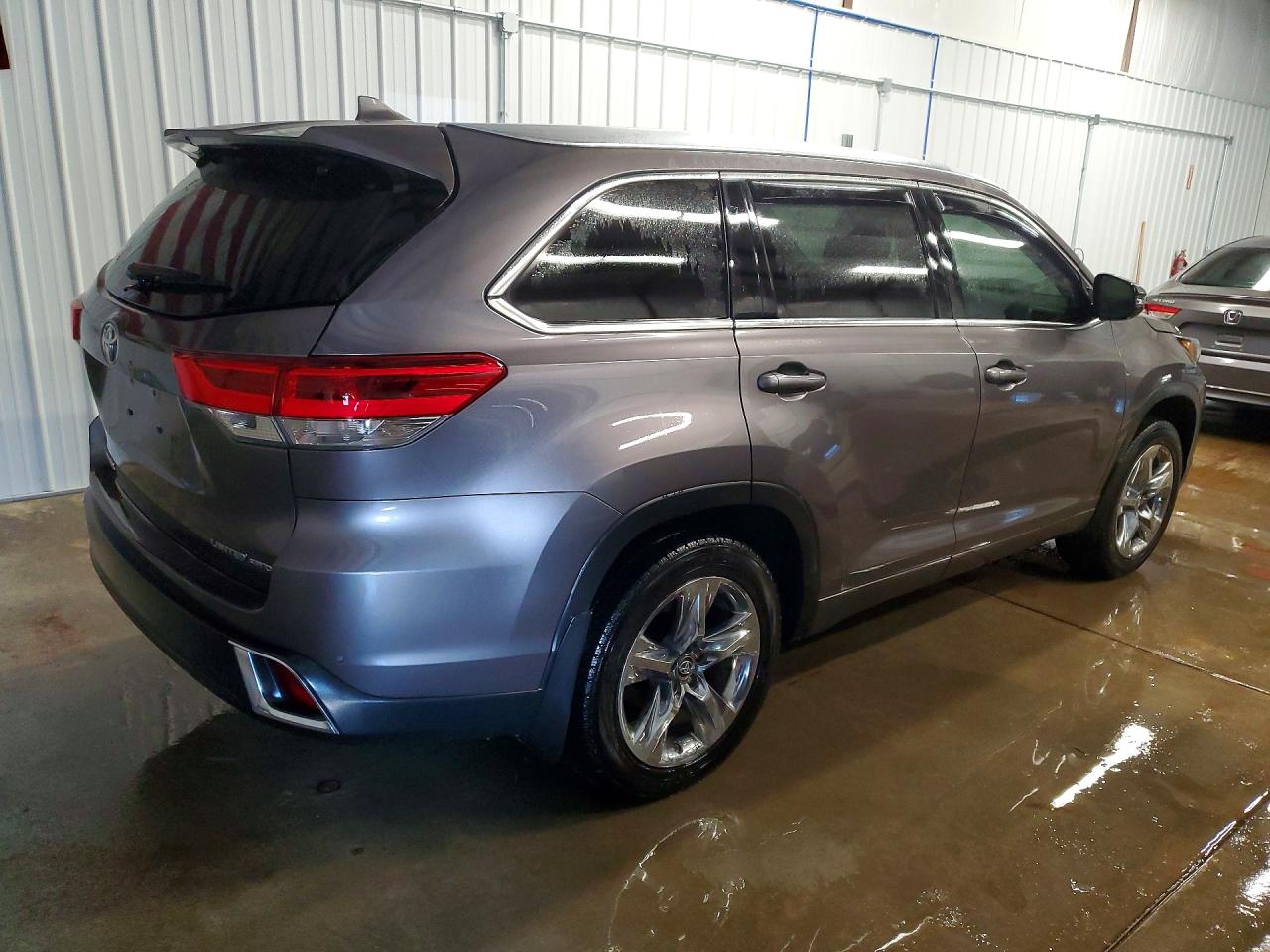 Toyota Highlander Limited Platinum