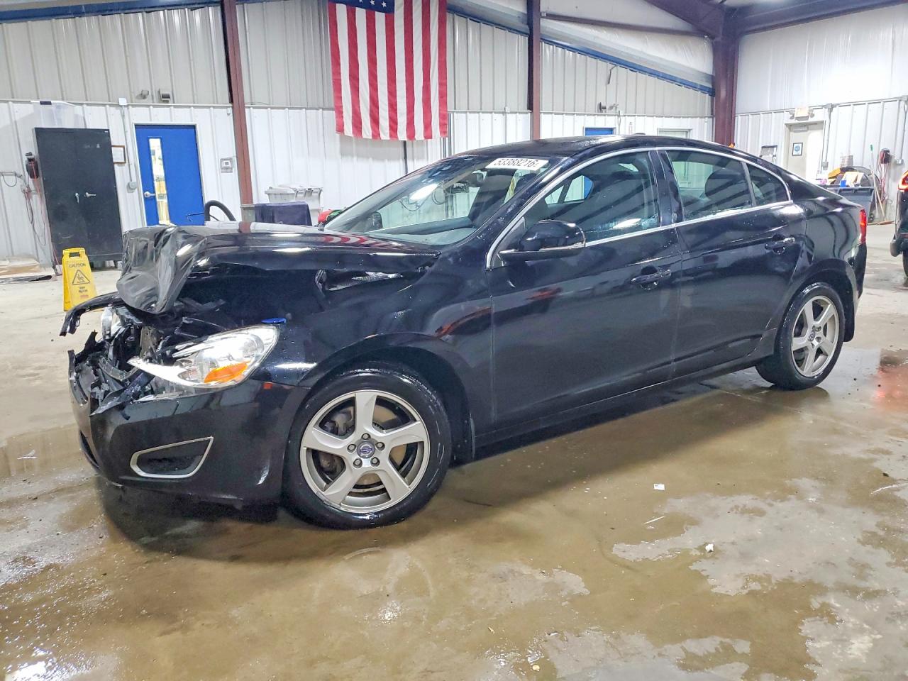 Salvage Volvo S60 Image