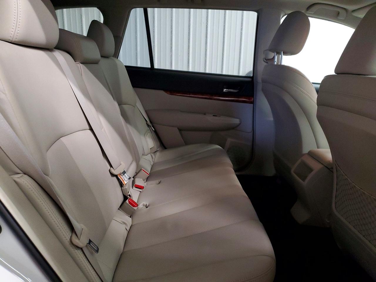 Subaru Outback 3.6r Limited
