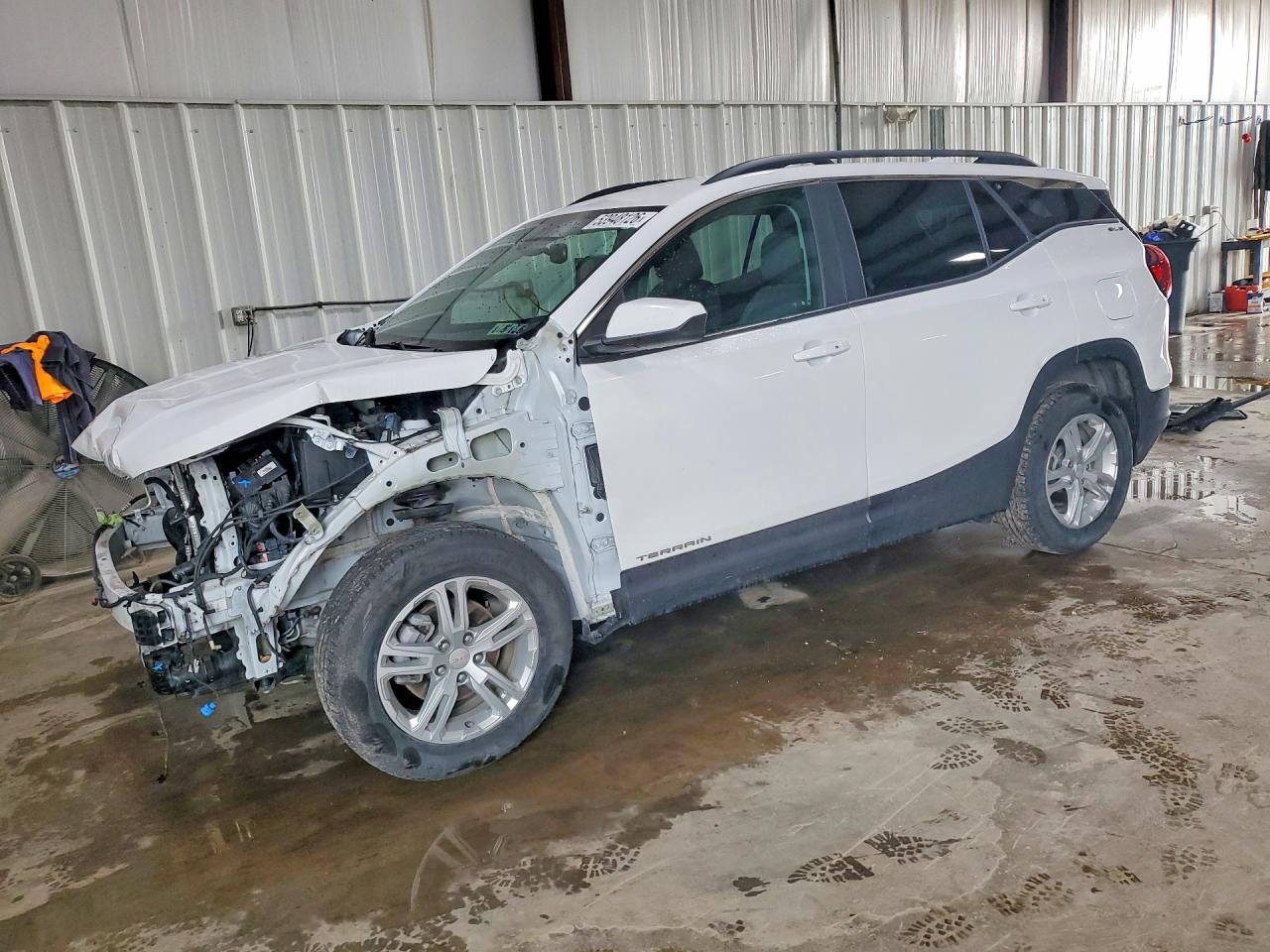 Salvage GMC Terrain Image