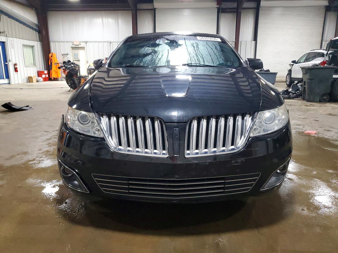 Lincoln MKS