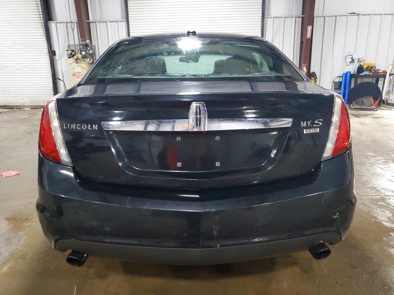 Lincoln MKS