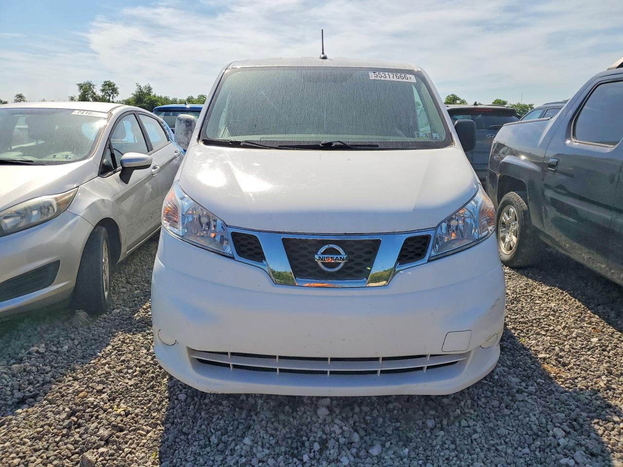 Nissan Nv