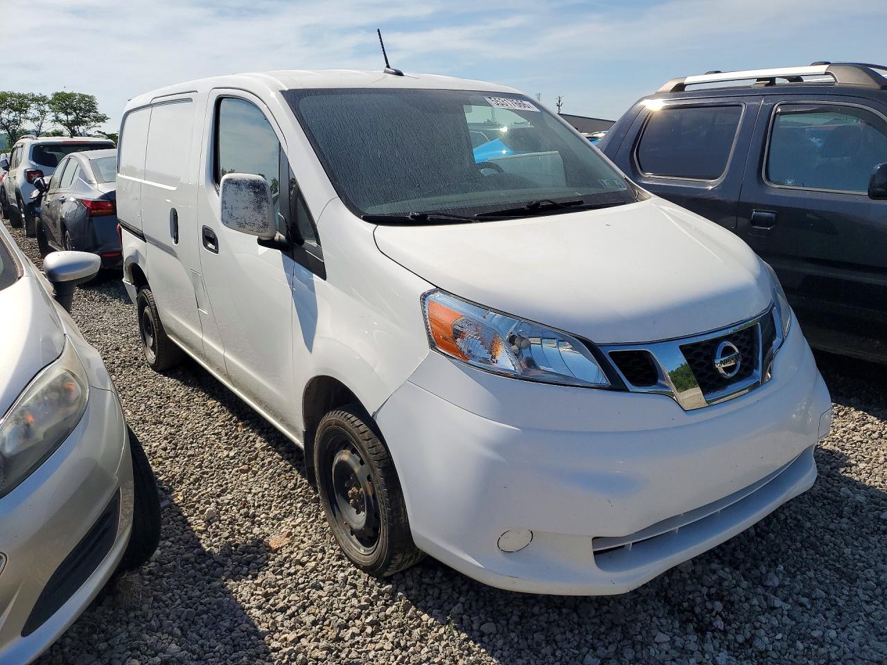 Nissan Nv