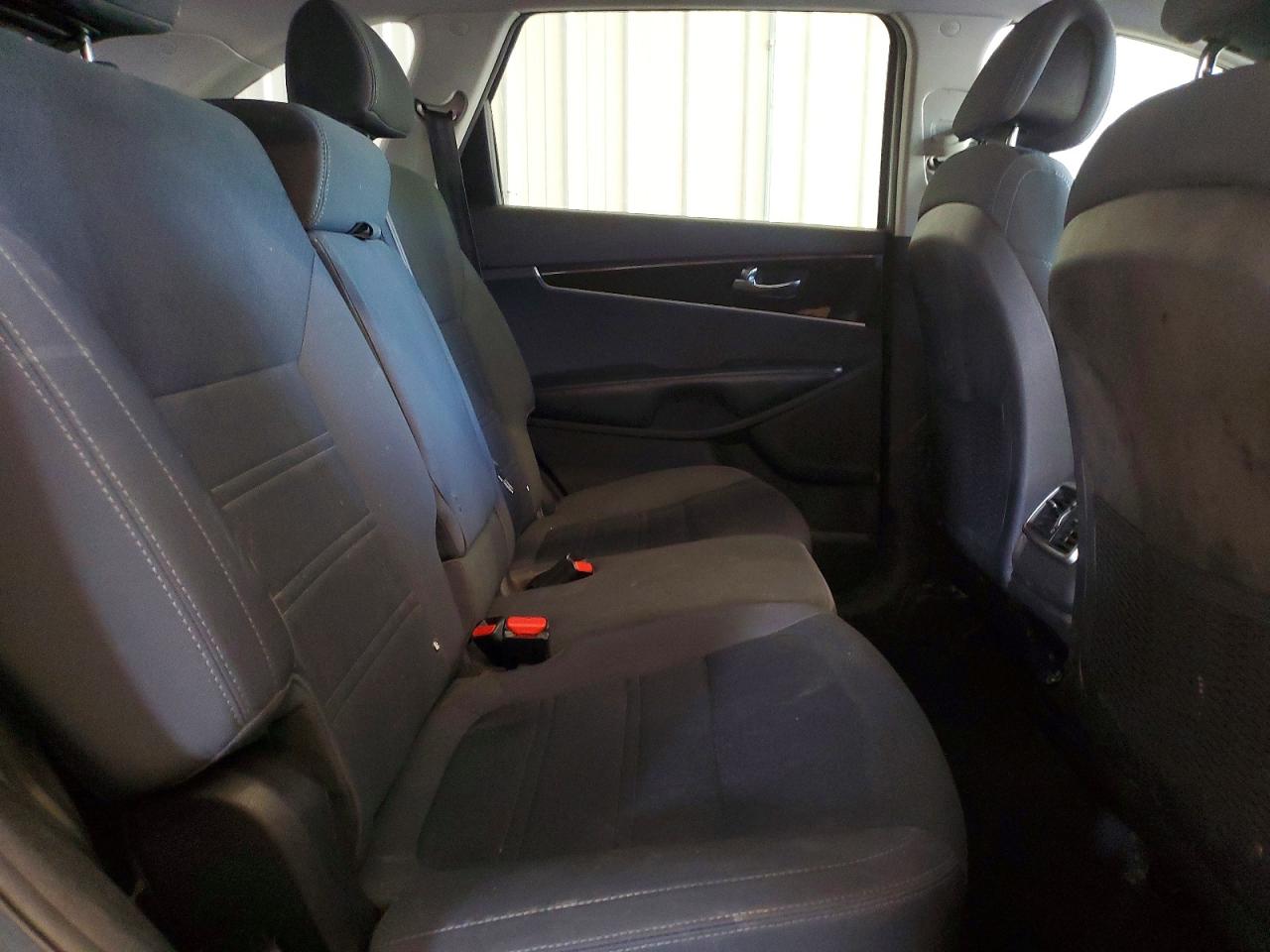 Kia Sorento Lx V6