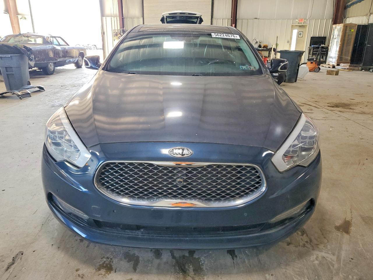 Kia K900 Luxury