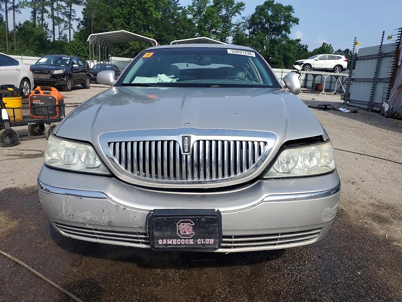 Lincoln Towncar Signature