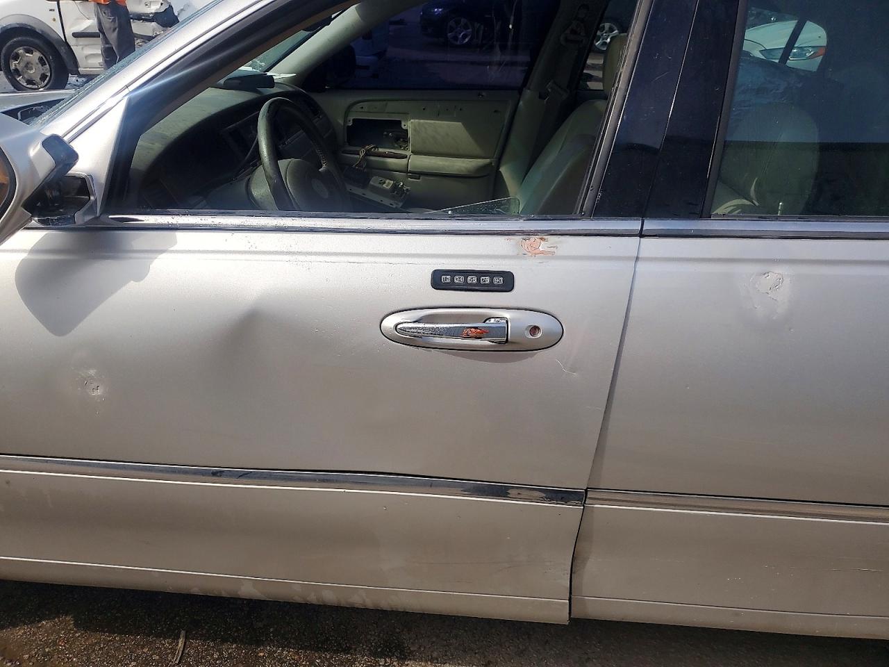 Lincoln Towncar Signature