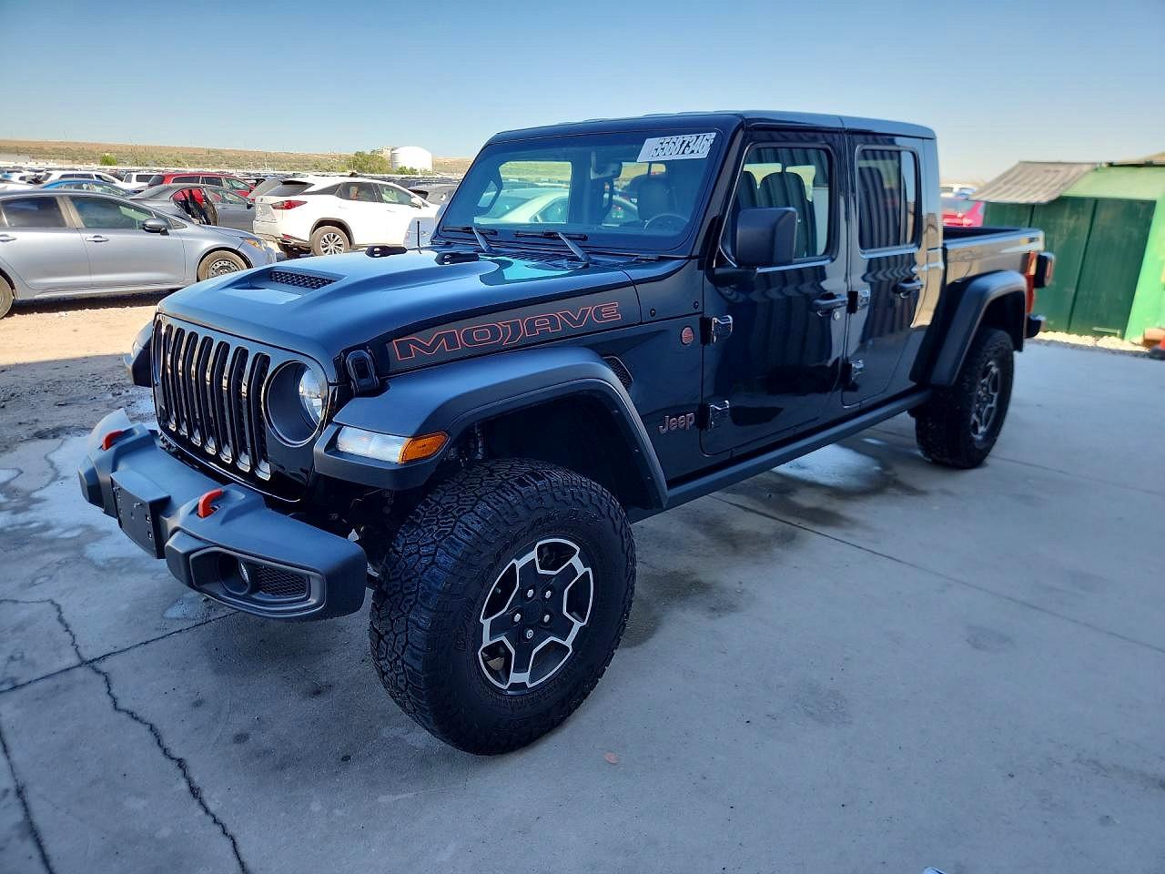 Salvage Jeep Gladiator Image
