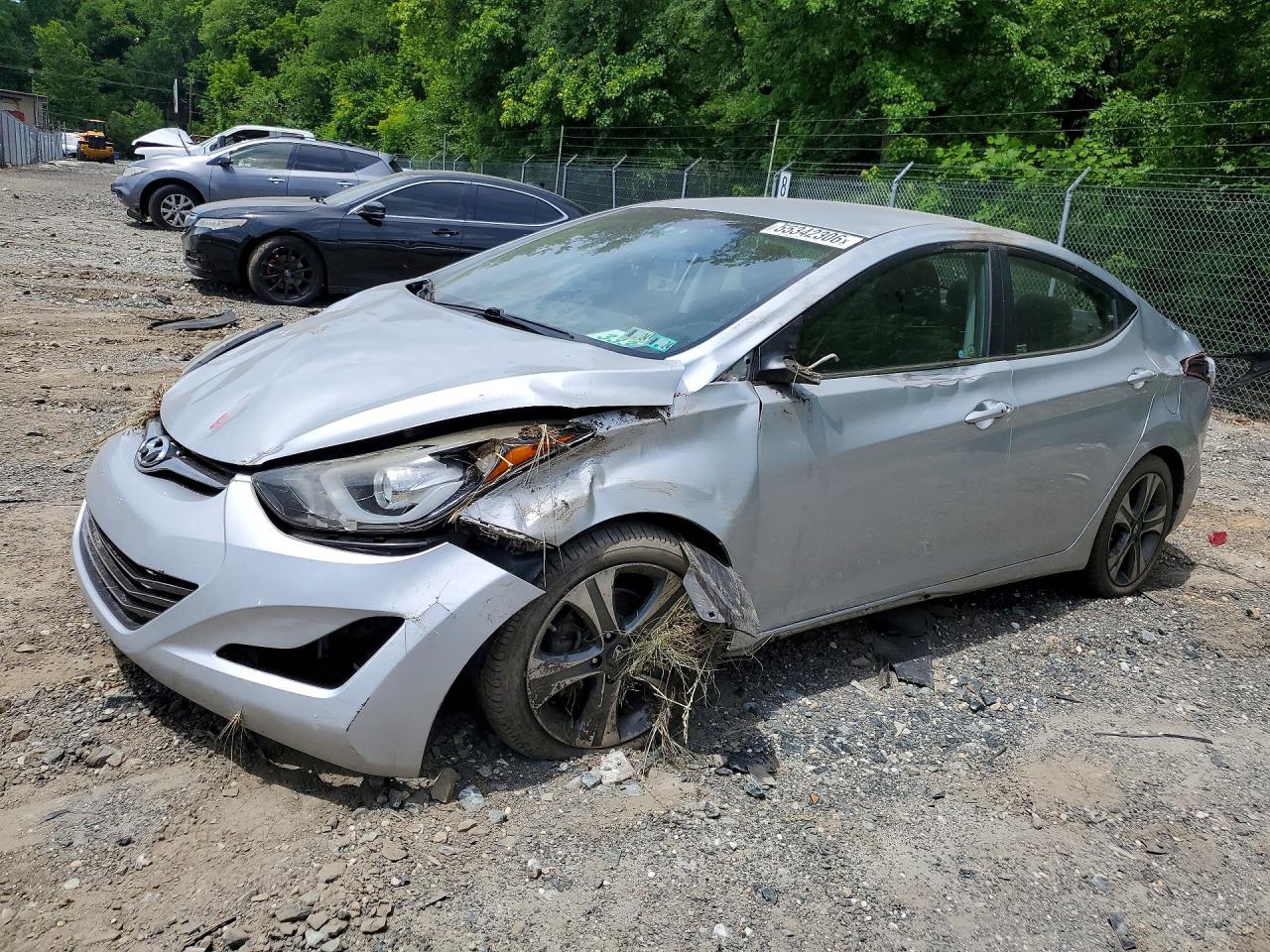 Salvage Hyundai ELANTRA Image