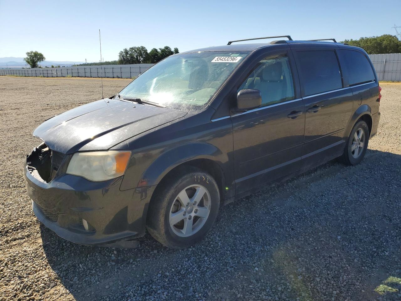 Salvage Dodge Caravan Image
