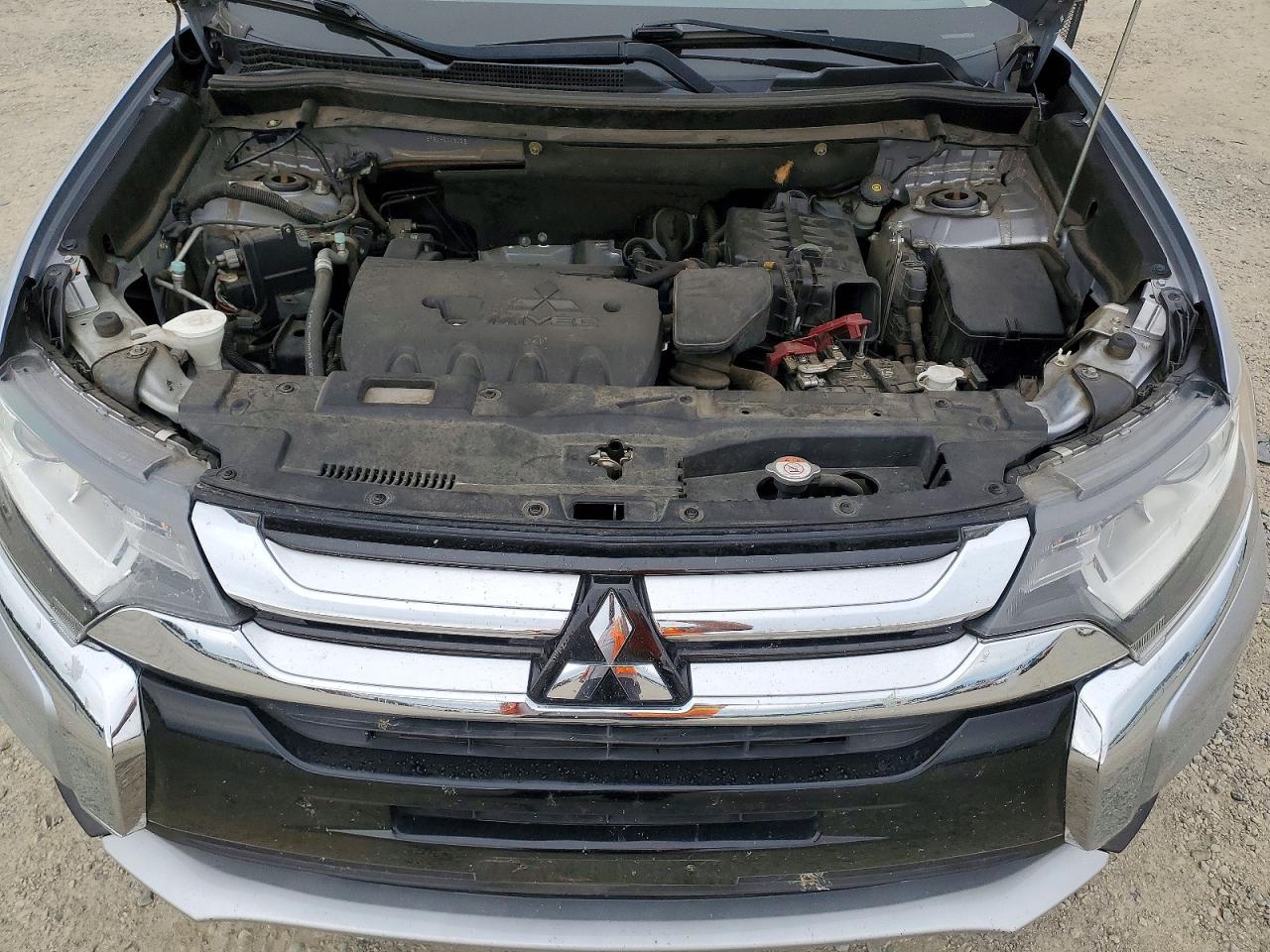 Mitsubishi Outlander Se