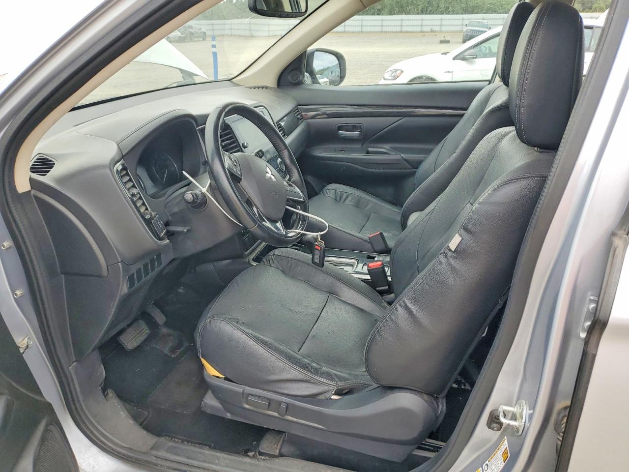 Mitsubishi Outlander Se