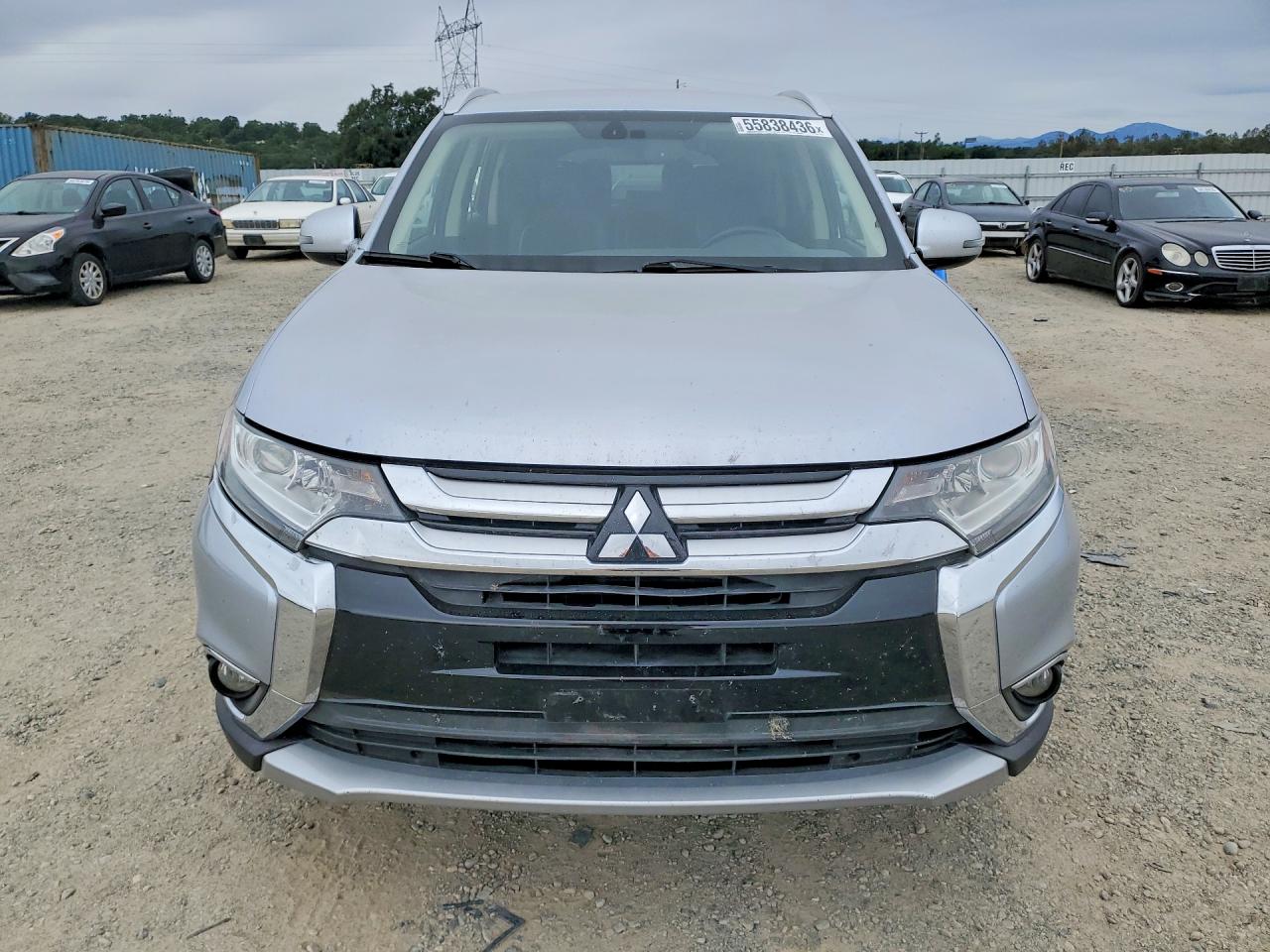 Mitsubishi Outlander Se