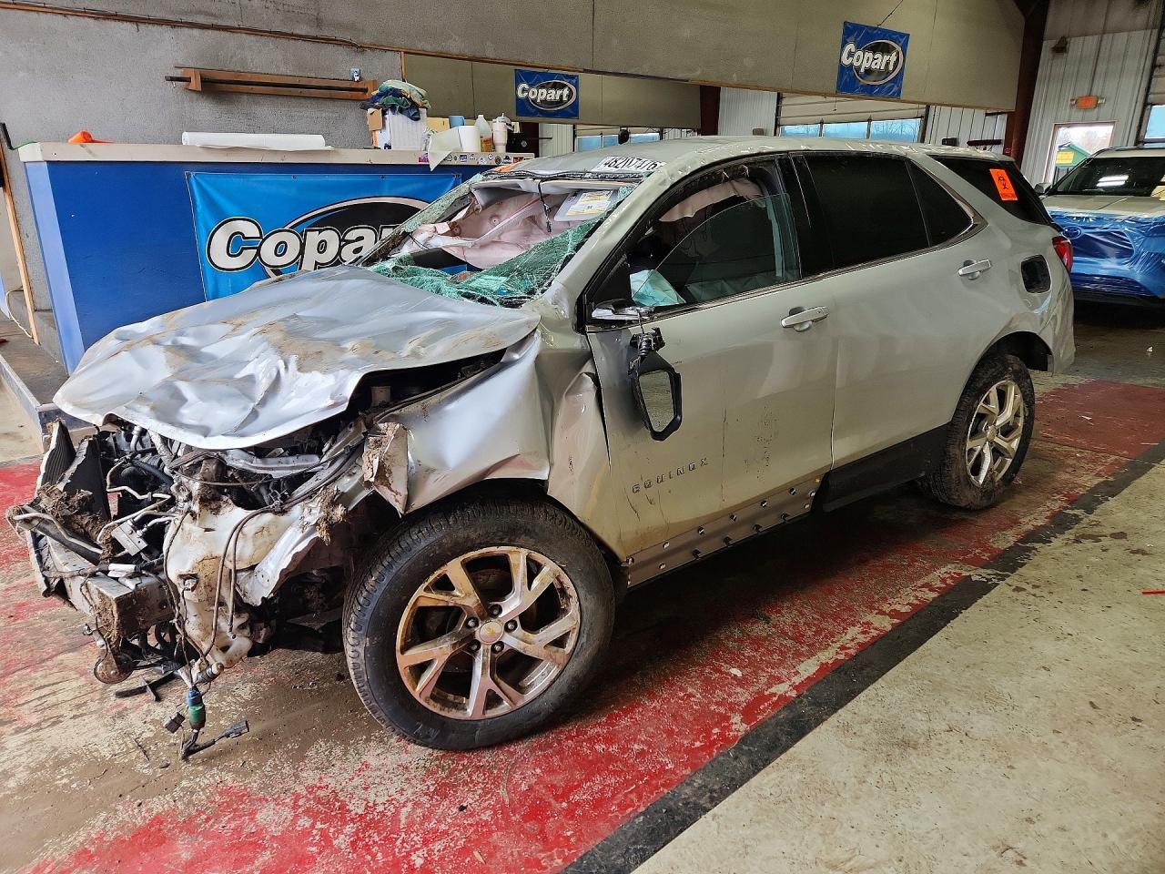 Salvage Chevrolet Equinox Image