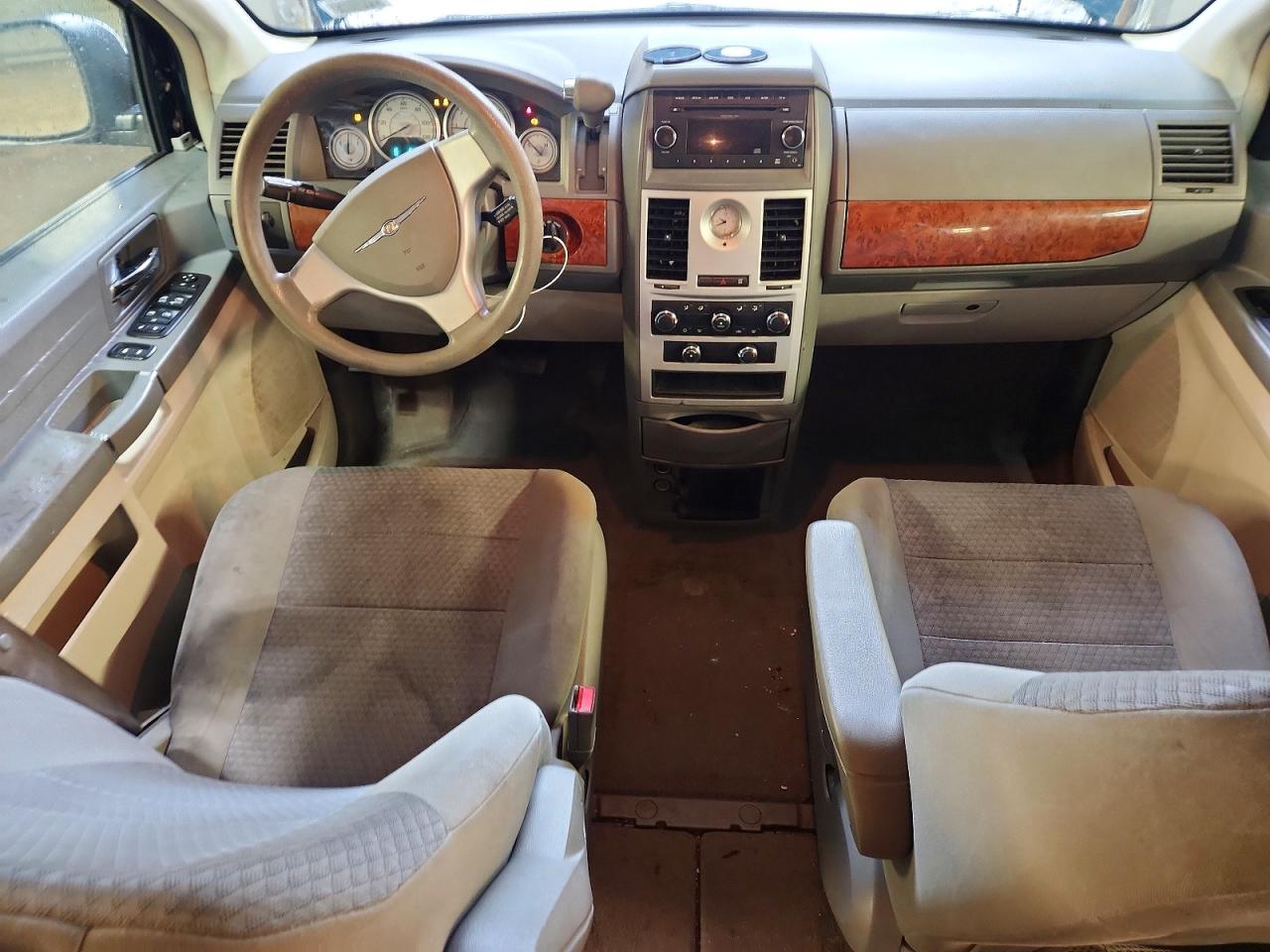 Chrysler Minivan Lx