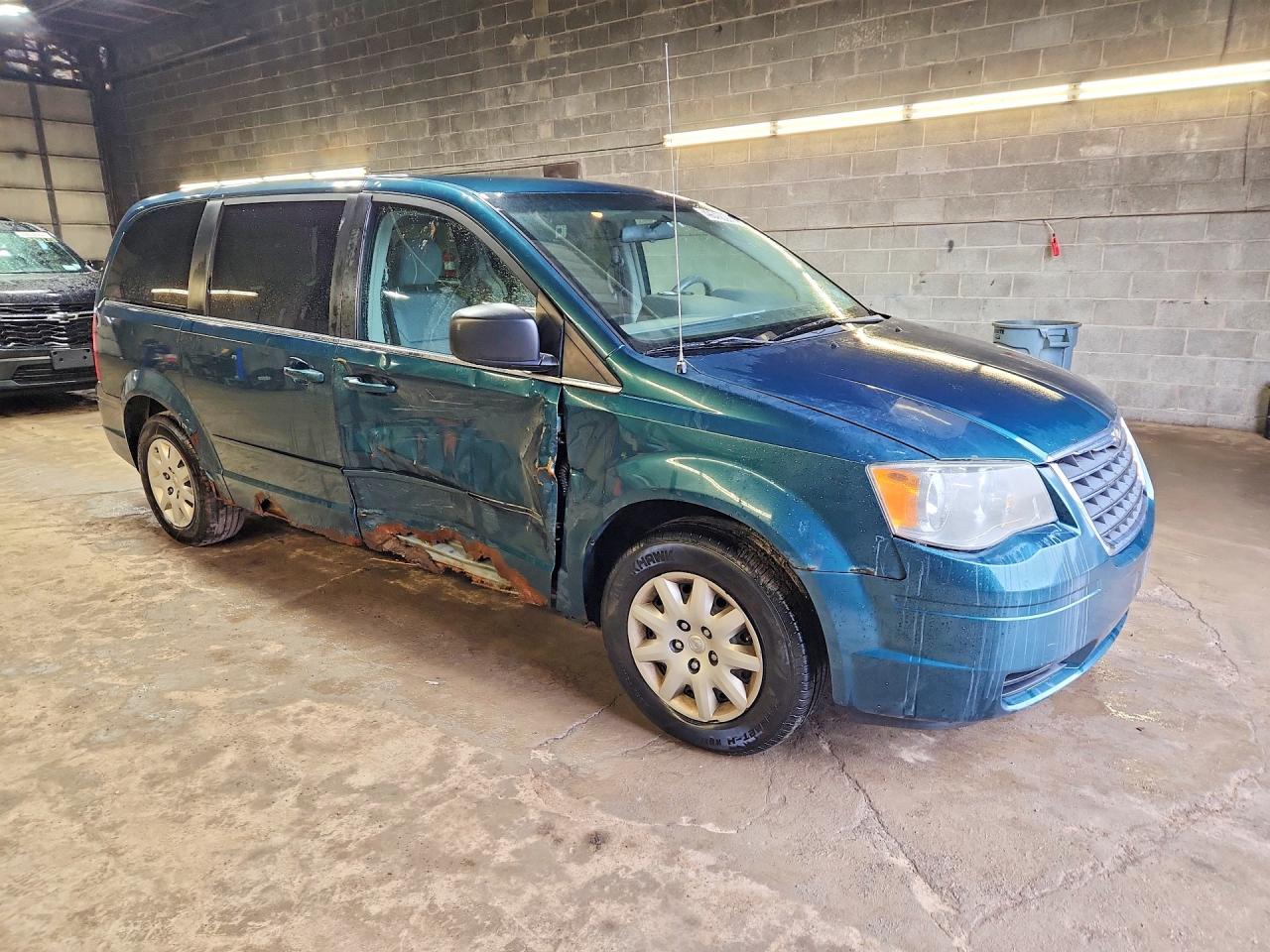 Chrysler Minivan Lx
