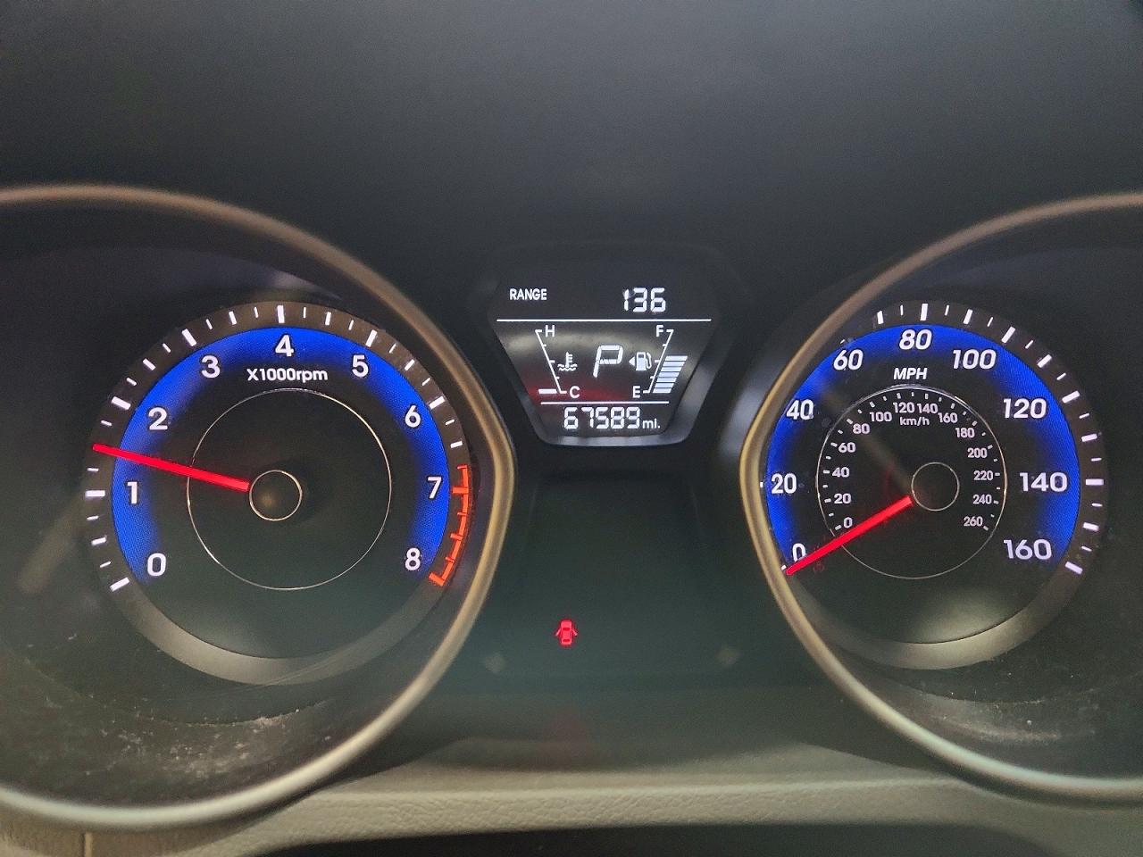 Hyundai ELANTRA Se