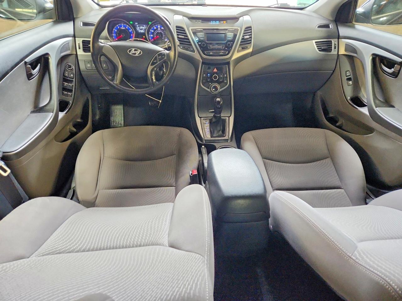 Hyundai ELANTRA Se