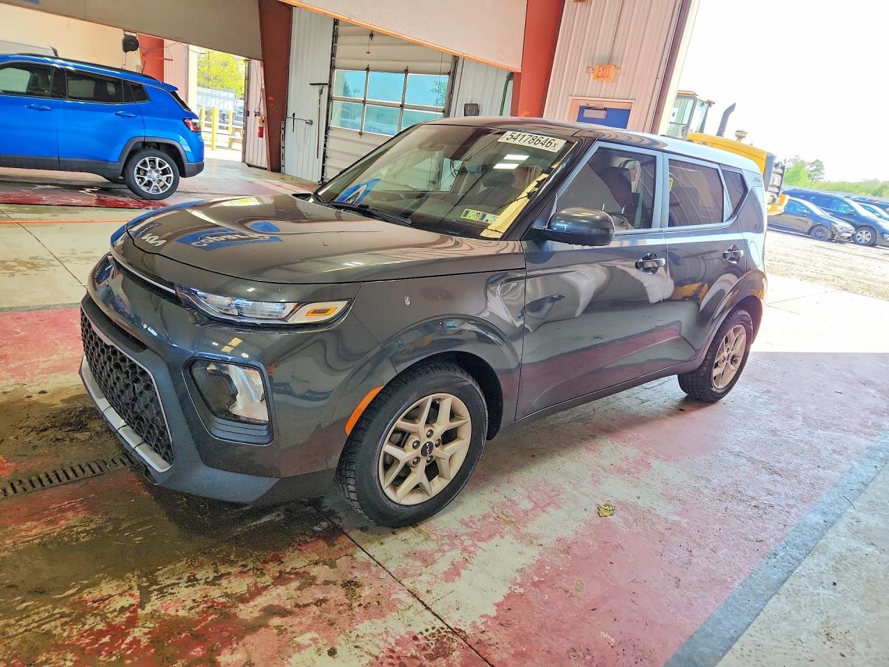 Salvage Kia Soul Image