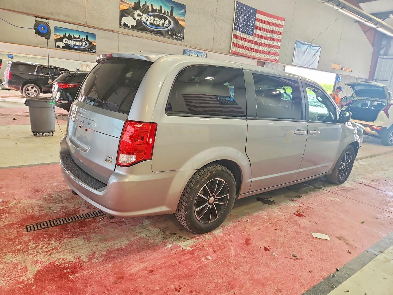 Dodge Caravan Gt