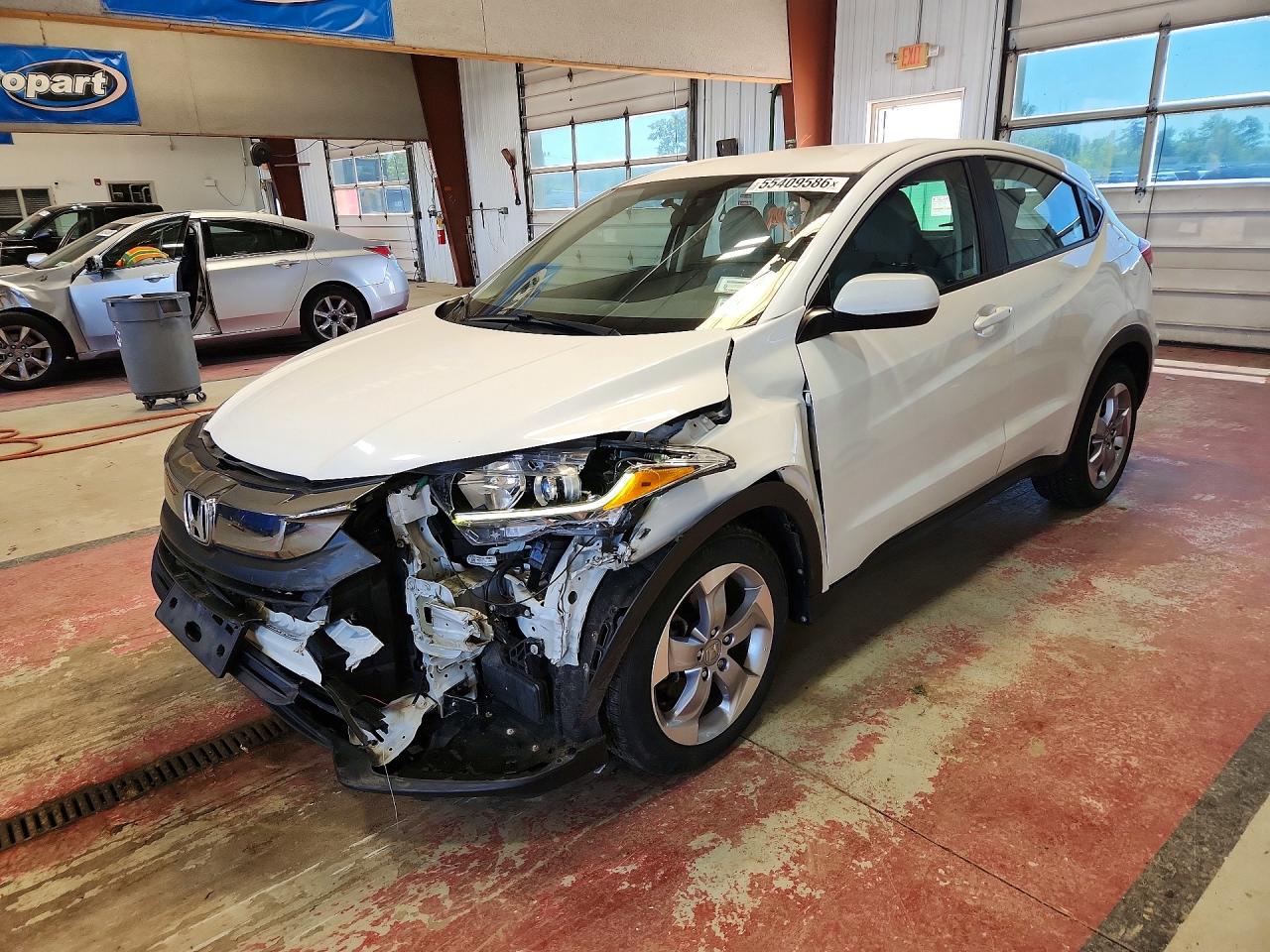 Salvage Honda HR-V Image