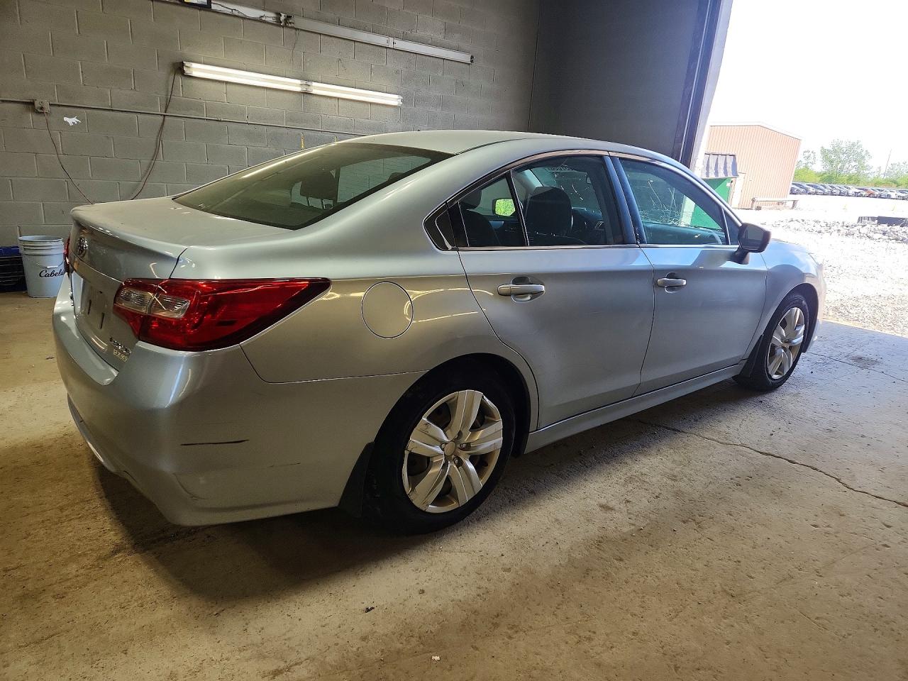 Subaru Legacy 2.5i