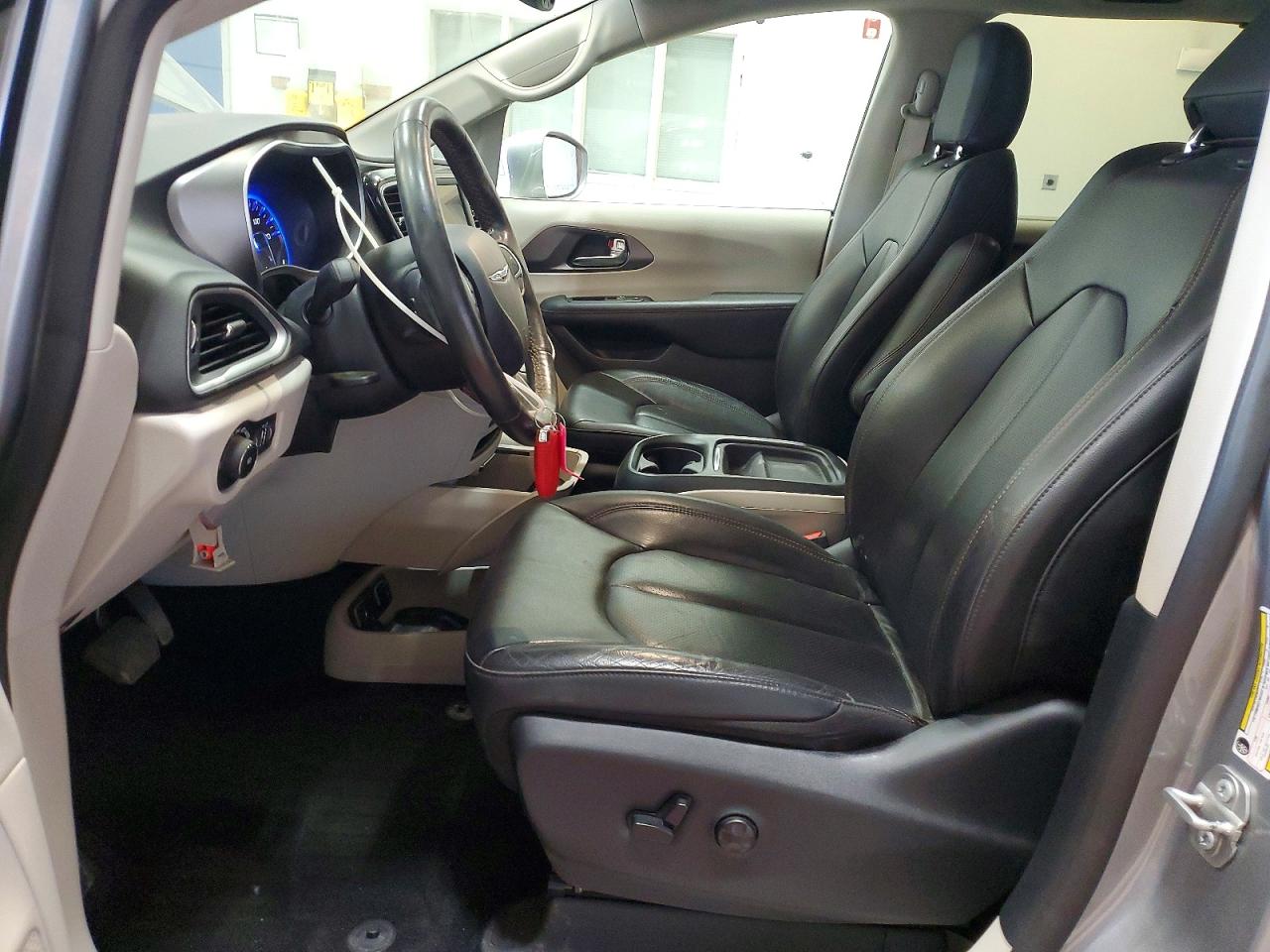 Chrysler Pacifica Touring L