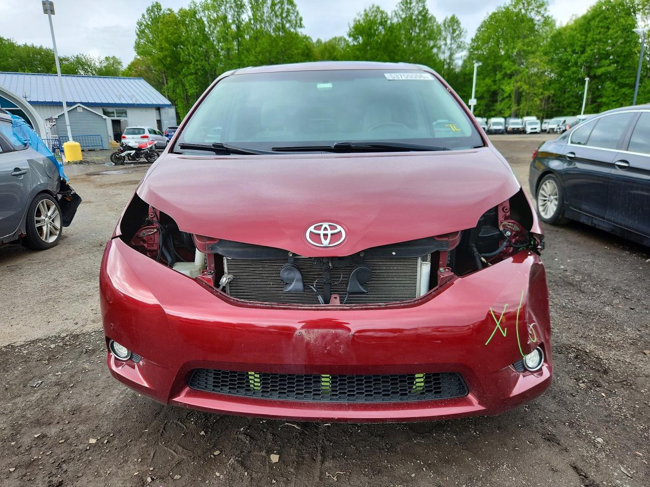 Toyota Sienna Limited 7-passenger