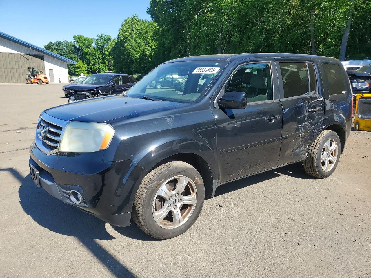 Salvage Honda Pilot Image