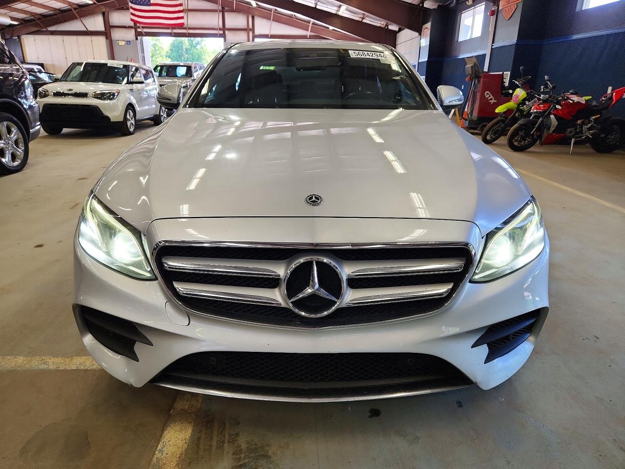 Mercedes-Benz E-Class 300 4matic