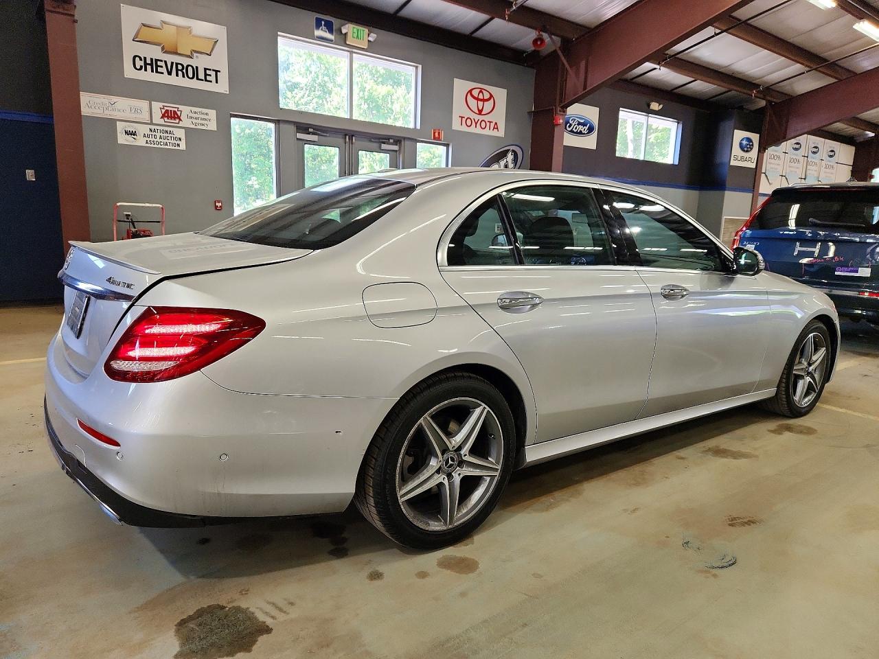 Mercedes-Benz E-Class 300 4matic
