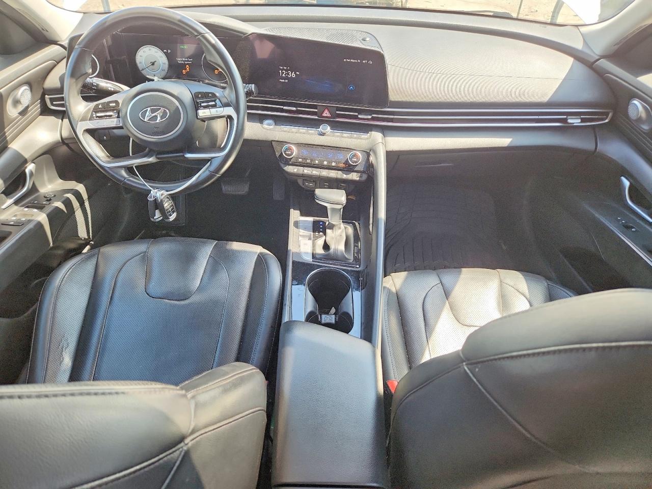 Hyundai ELANTRA Limited