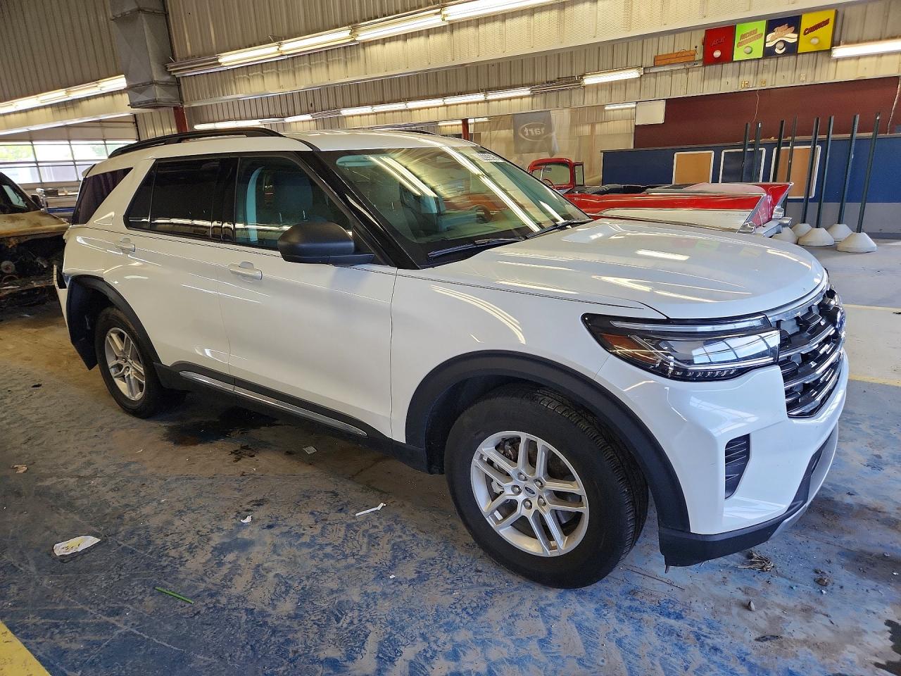 Ford Explorer Active