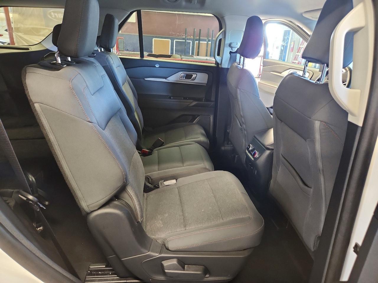 Ford Explorer Active