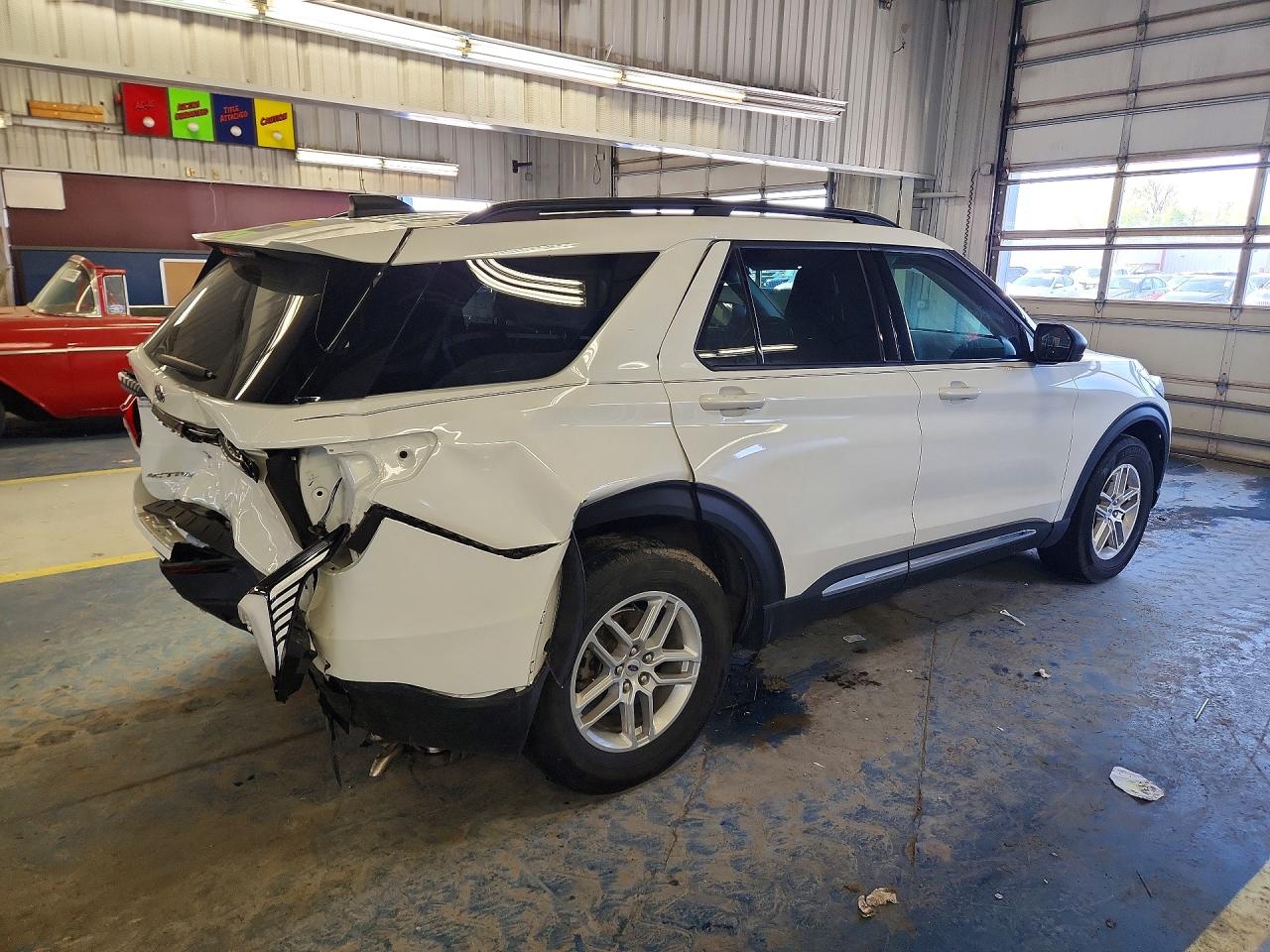 Ford Explorer Active