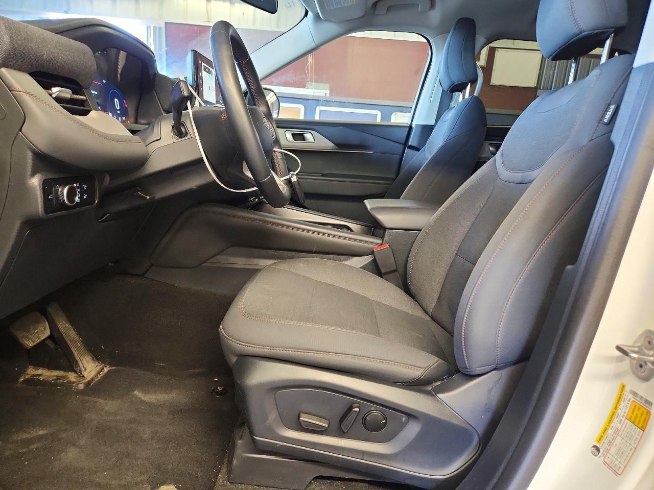 Ford Explorer Active
