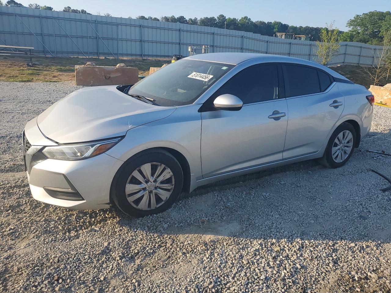 Salvage Nissan Sentra Image