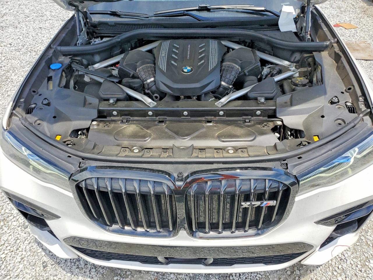 BMW X Series M50i