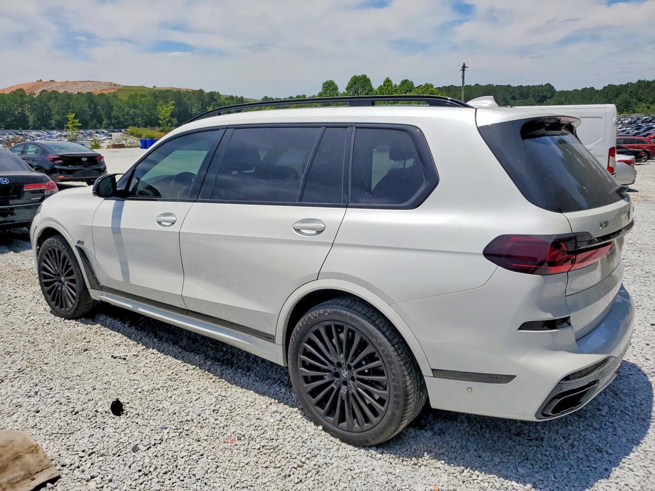 BMW X Series M50i