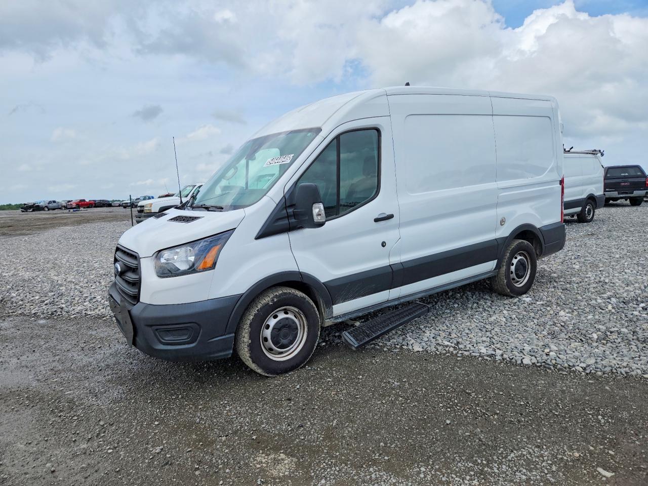 Salvage Ford Transit Image